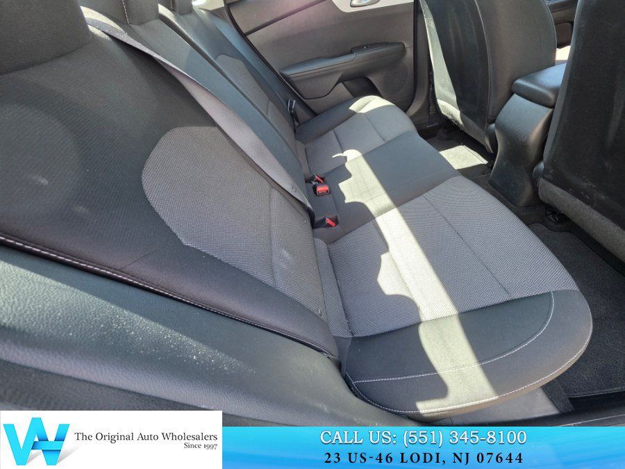 Used 2023 Kia Forte LXS w/ LXS Technology Package FWD image 18