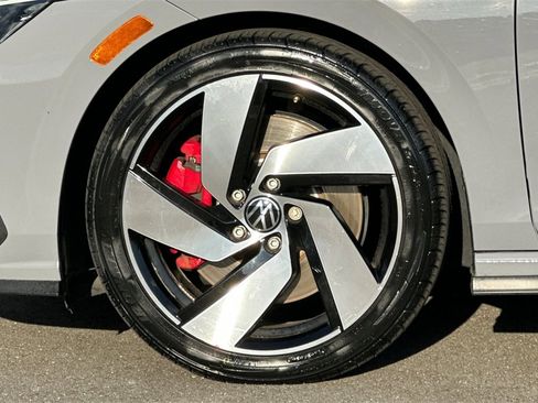 Used 2022 Volkswagen GTI S image 31