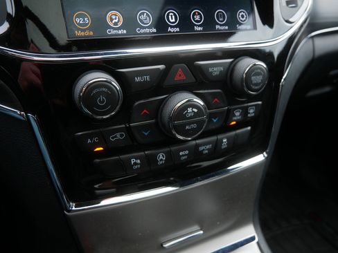 Certified 2021 Jeep Grand Cherokee Limited w/ Luxury Group II AWD/4WD image 29
