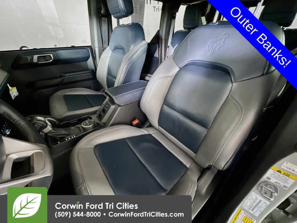Used 2024 Ford Bronco Outer Banks AWD/4WD image 24