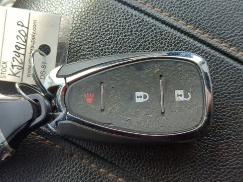 Used 2019 Chevrolet Traverse LS FWD image 32