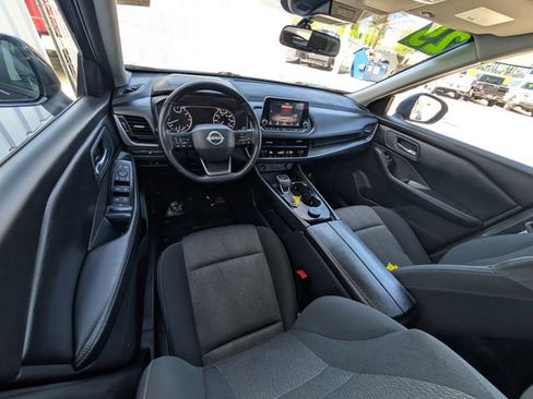 Used 2025 Nissan Rogue SV AWD/4WD image 5
