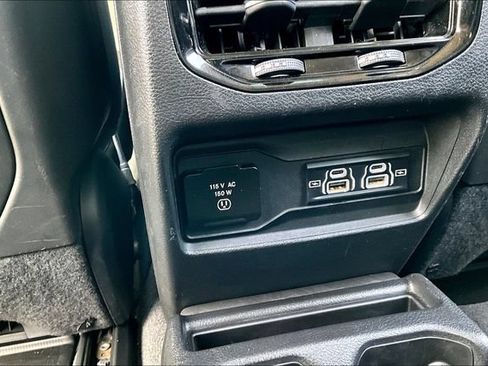 Used 2021 Jeep Grand Cherokee L Limited AWD/4WD image 16