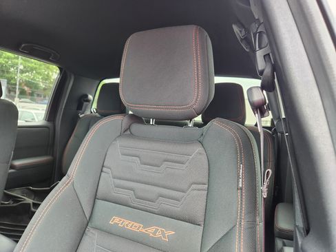 Used 2024 Nissan Frontier PRO-4X w/ Pro Convenience Package AWD/4WD image 11