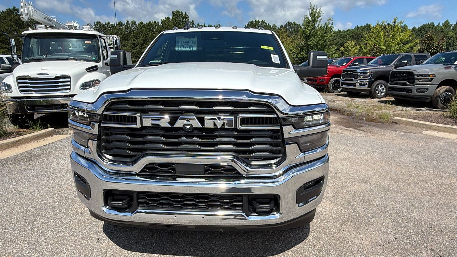 New 2026 RAM 3500 Tradesman w/ Chrome Appearance Group A AWD/4WD image 3