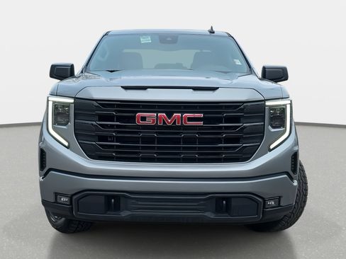 Used 2024 GMC Sierra 1500 Elevation image 2