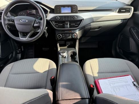 Used 2022 Ford Escape S AWD/4WD image 9