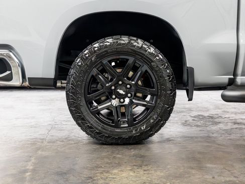 Used 2024 Chevrolet Silverado 1500 LT AWD/4WD image 26