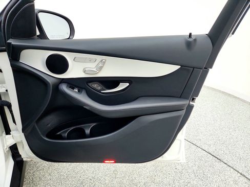 Certified 2022 Mercedes-Benz GLC 300 GLC 300 image 24