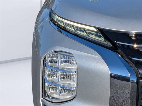 Used 2022 Mitsubishi Outlander SE image 9