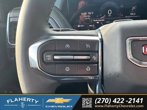 Used 2025 GMC Yukon Elevation w/ Elevation Premium Package AWD/4WD image 23