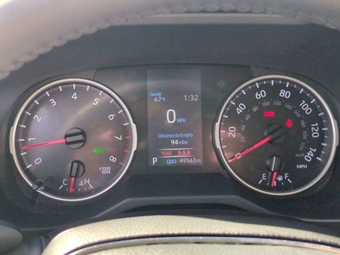 Used 2022 Toyota RAV4 XLE Premium image 19