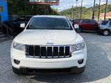 Used 2011 Jeep Grand Cherokee Laredo image 4