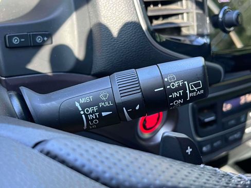 Used 2023 Honda Passport EX-L image 15