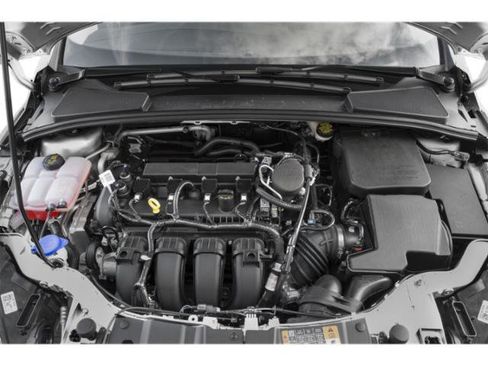 Used 2015 Ford Focus Titanium FWD image 12