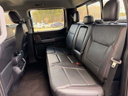 Used 2021 Ford F150 Lariat w/ FX4 Off-Road Package image 29