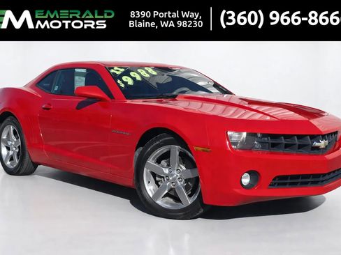 Used 2011 Chevrolet Camaro LT image 1