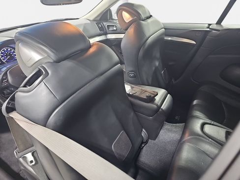 Used 2014 INFINITI Q60 Convertible w/ Premium Package RWD image 13