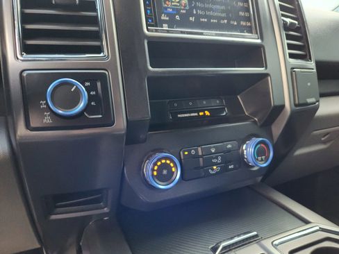 Used 2016 Ford F150 XLT w/ Trailer Tow Package image 13