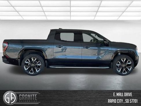 New 2025 GMC Sierra EV Denali AWD/4WD image 4