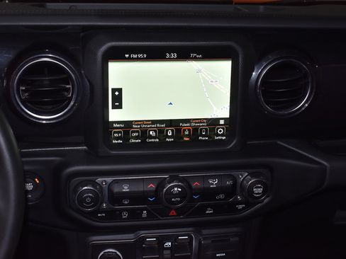 Used 2023 Jeep Wrangler Unlimited Sahara AWD/4WD image 26