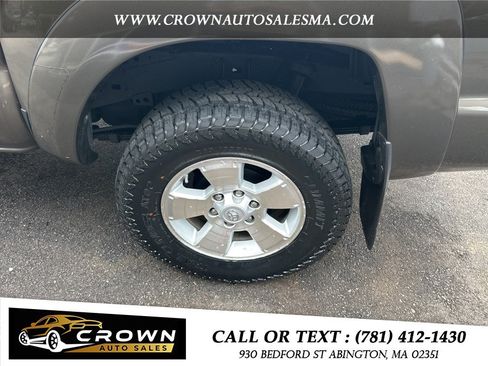Used 2015 Toyota Tacoma 4x4 Double Cab w/ TRD Sport Package image 8