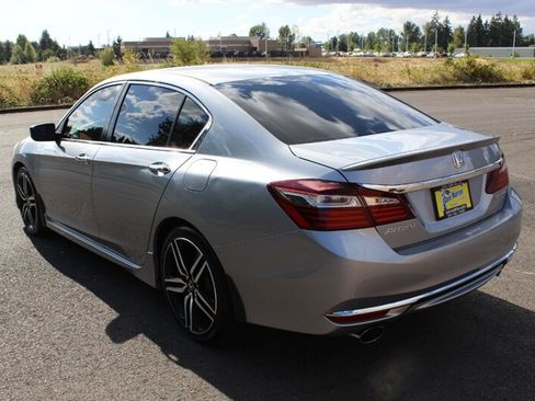 Used 2016 Honda Accord Sport image 3