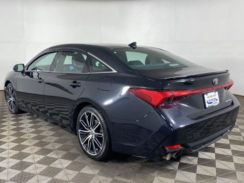 Used 2022 Toyota Avalon Touring w/ Carpet Mat Package (TMS) FWD image 4
