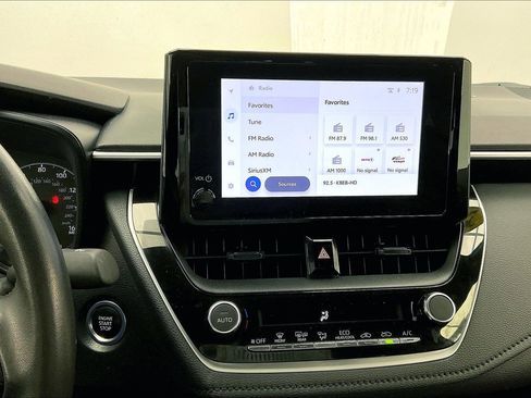 Used 2024 Toyota Corolla SE image 5