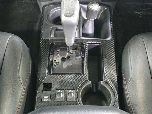 Used 2022 Toyota 4Runner TRD Off-Road Premium image 20