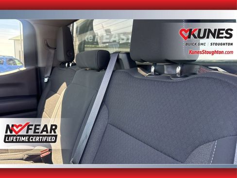 Used 2021 Chevrolet Silverado 1500 LT AWD/4WD image 37