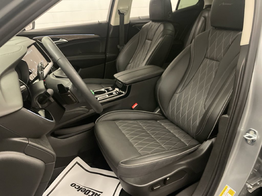 Used 2023 Buick Envision Avenir AWD/4WD image 14
