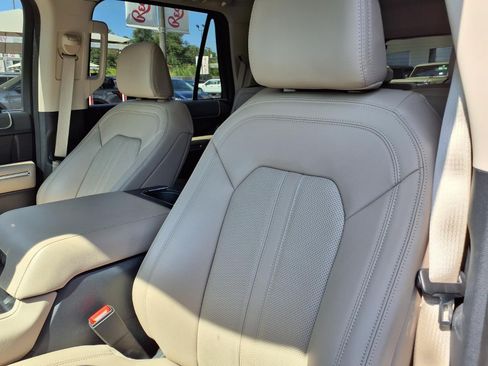 Certified 2024 Ford Expedition Limited AWD/4WD image 15