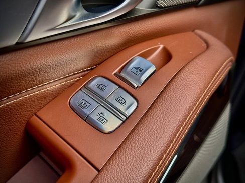 Used 2020 BMW X7 xDrive40i w/ Premium Package image 15