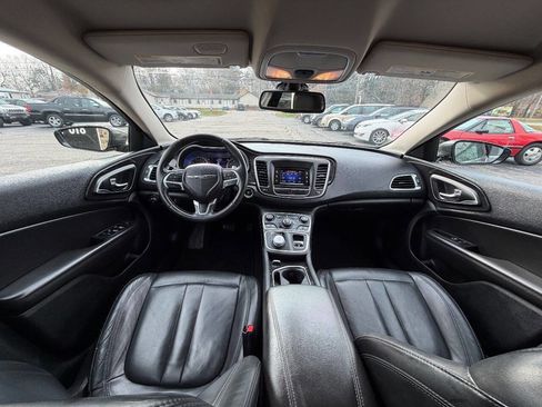 Used 2015 Chrysler 200 C image 18