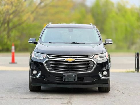 Used 2018 Chevrolet Traverse Premier AWD/4WD image 2
