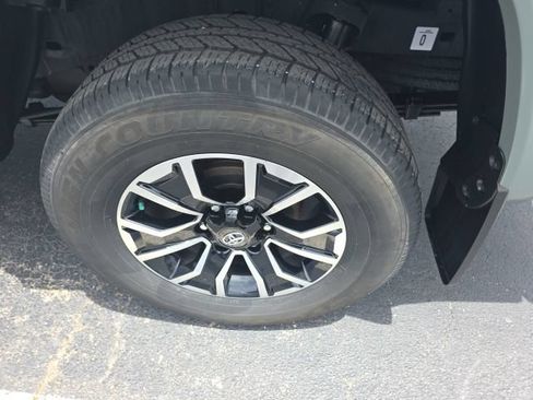 Used 2023 Toyota Tacoma TRD Sport w/ Technology Package RWD image 8