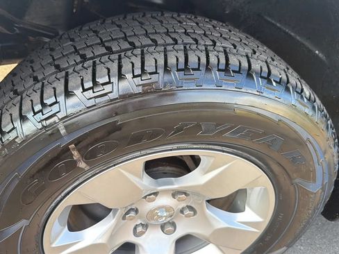 Used 2020 RAM 1500 Big Horn AWD/4WD image 15