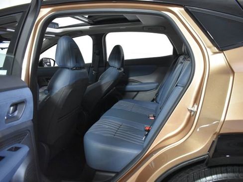 Certified 2023 Nissan Ariya AWD/4WD image 31