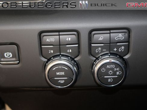 New 2026 GMC Sierra 3500 AT4 w/ AT4 Premium Plus Package image 32