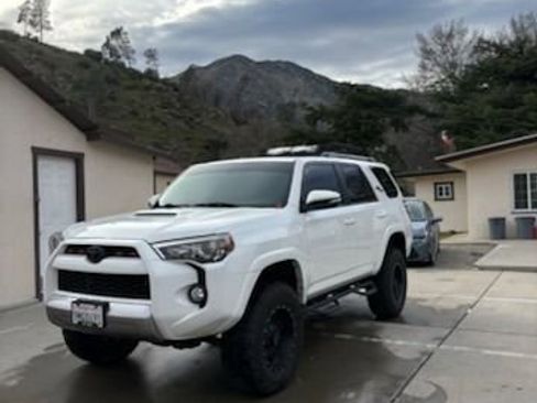 Used 2019 Toyota 4Runner TRD Off-Road Premium image 9