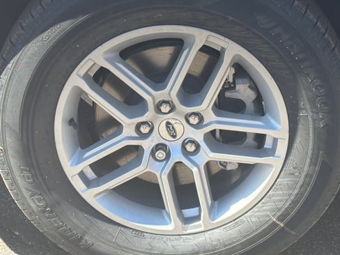 New 2026 Ford Explorer Active image 24