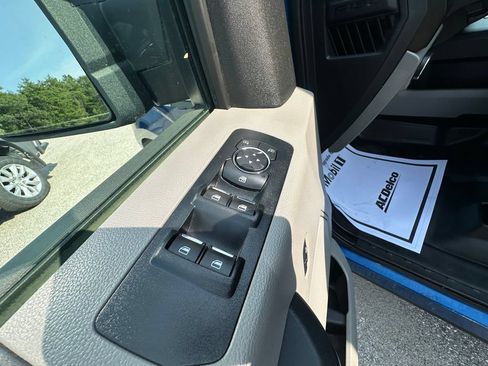 Used 2017 Ford F150 XL w/ Equipment Group 101A Mid AWD/4WD image 11