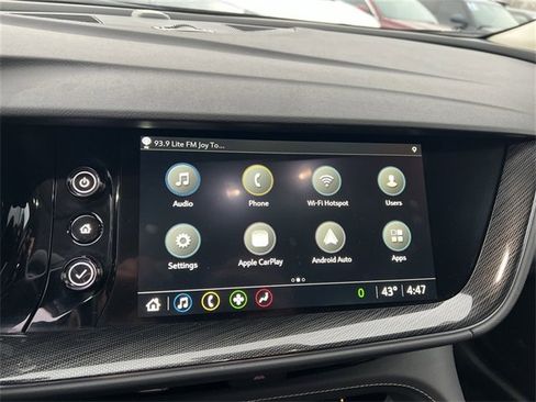 Used 2023 Buick Envision Essence image 12