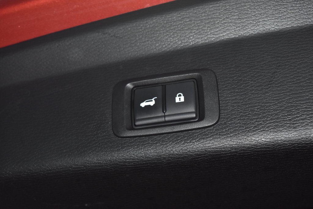 Used 2025 Mitsubishi Outlander SE AWD/4WD image 32