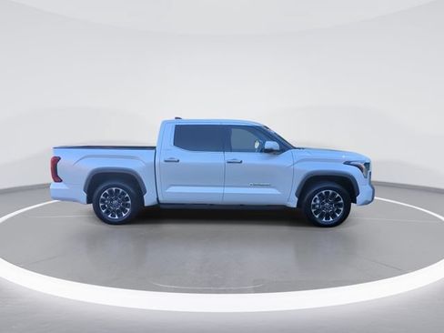 Used 2023 Toyota Tundra Limited AWD/4WD image 9