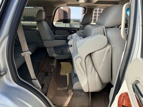 Used 2013 Chevrolet Tahoe LTZ image 23