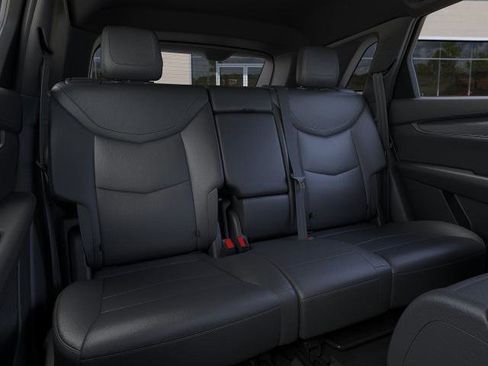 New 2026 Cadillac XT5 Luxury w/ LPO, ONYX Package image 17