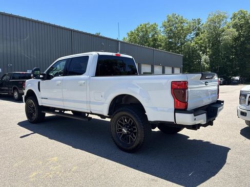 Certified 2022 Ford F250 Lariat w/ Black Appearance Package AWD/4WD image 5