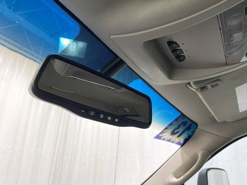 Used 2013 GMC Sierra 2500 SLT w/ SLT Convenience Package image 21